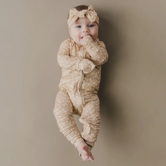 Bamboo Zip Romper. - Picture 2 of 2